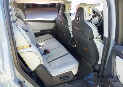 2023 Rivian R1S Launch Edition from USA, damaged, VIN 7PDSGABL0PN006209